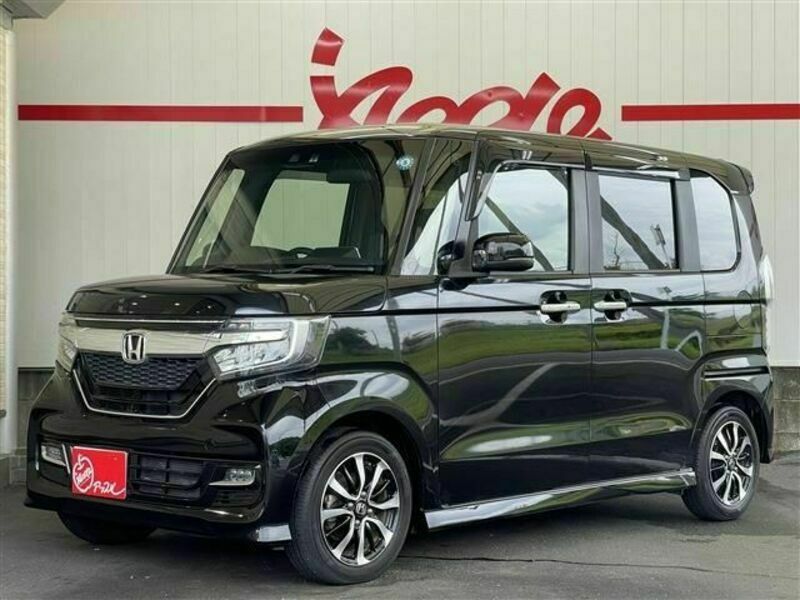 HONDA　N BOX CUSTOM