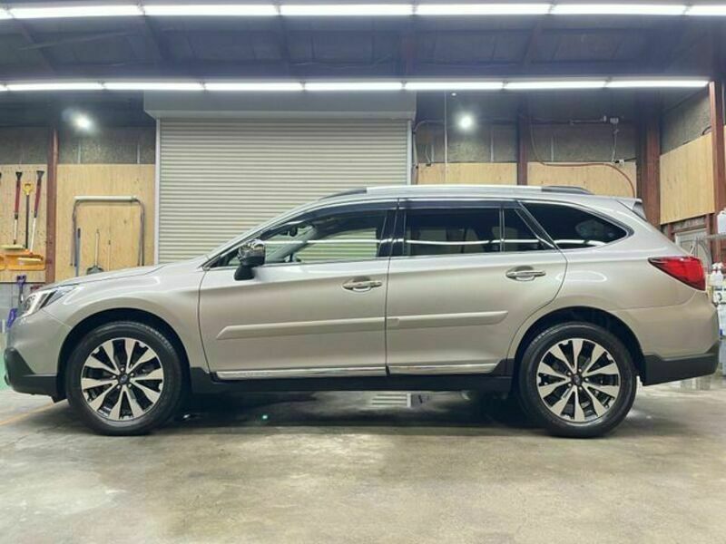 LEGACY OUTBACK-4