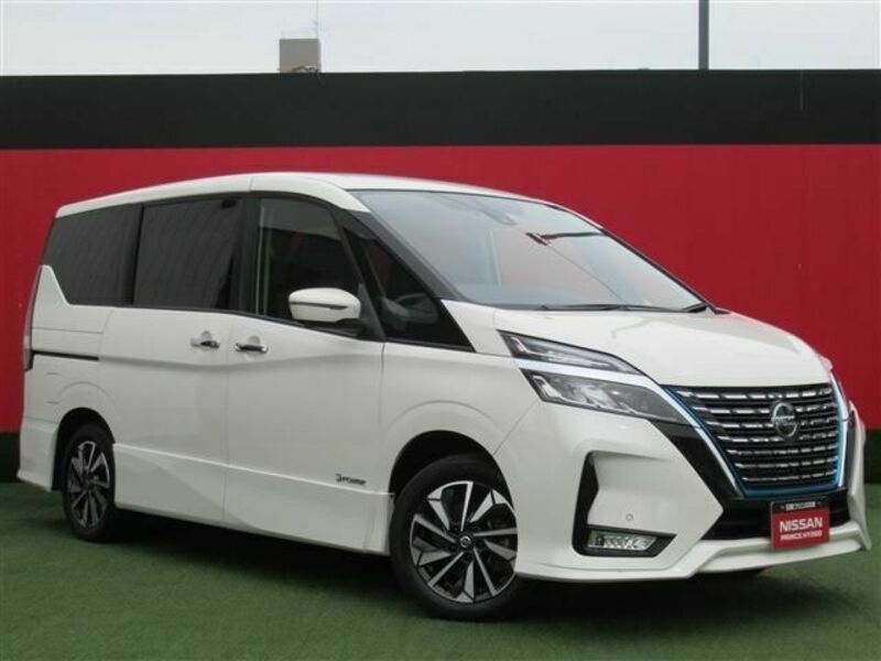 NISSAN　SERENA