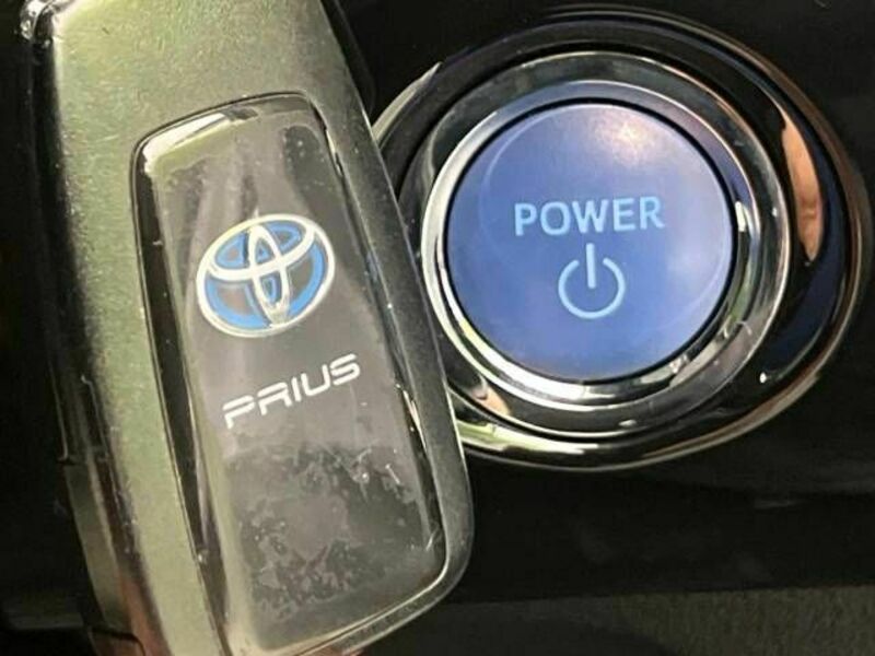 PRIUS-6