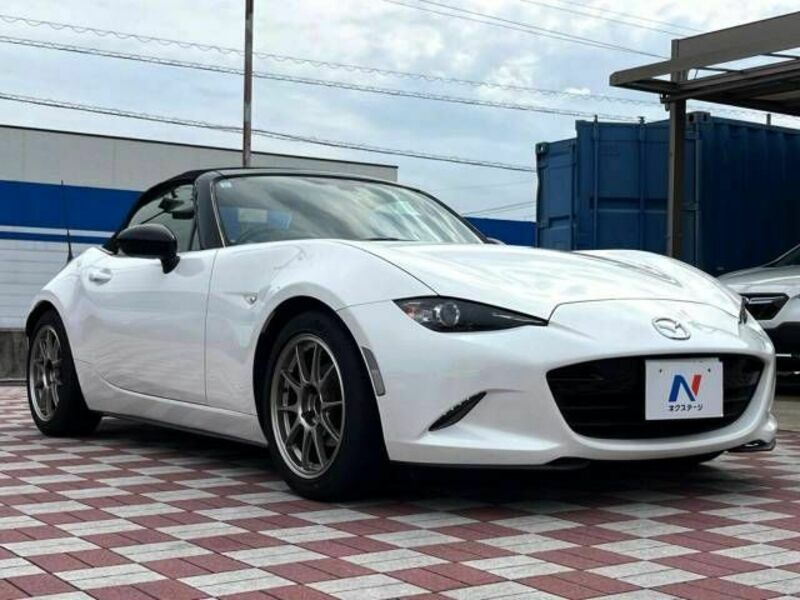ROADSTER