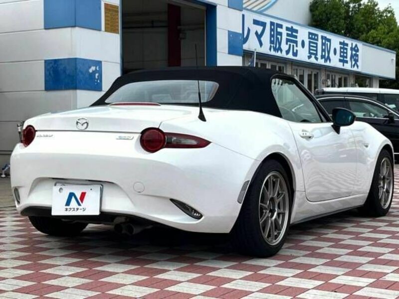 ROADSTER