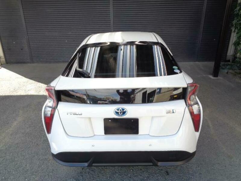 PRIUS-9