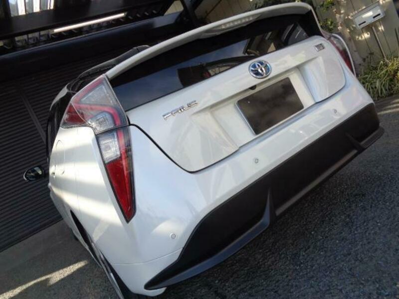 PRIUS-14