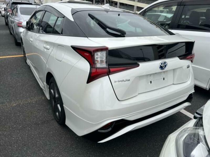 PRIUS-7