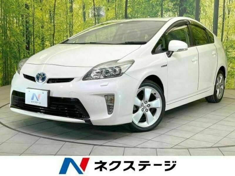 TOYOTA　PRIUS