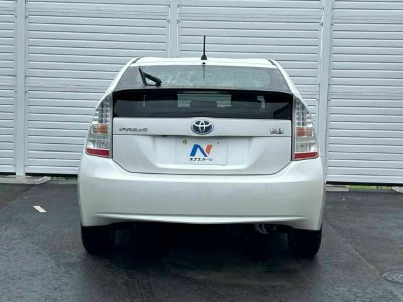 PRIUS-15