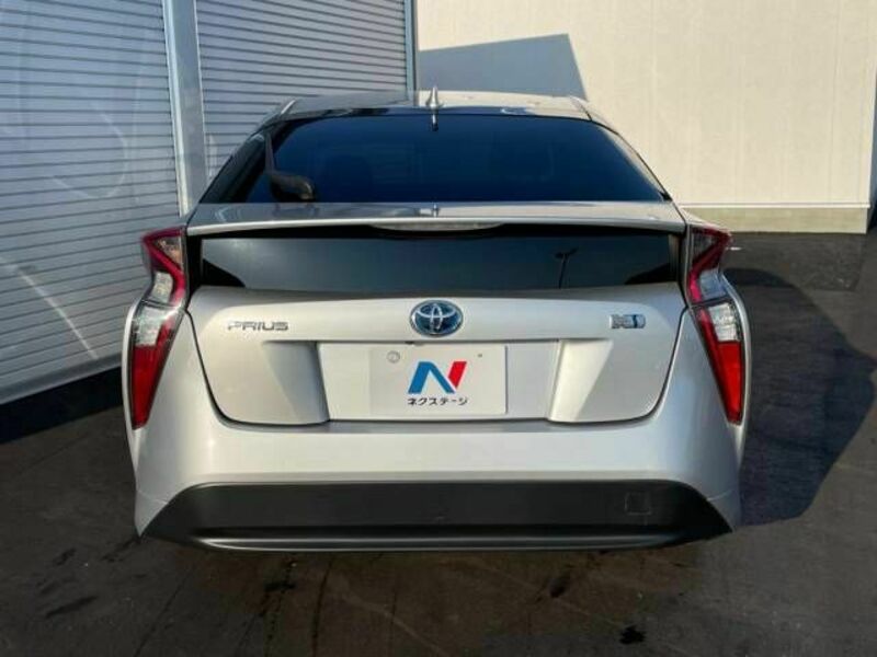 PRIUS-15