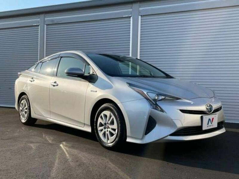 PRIUS-16