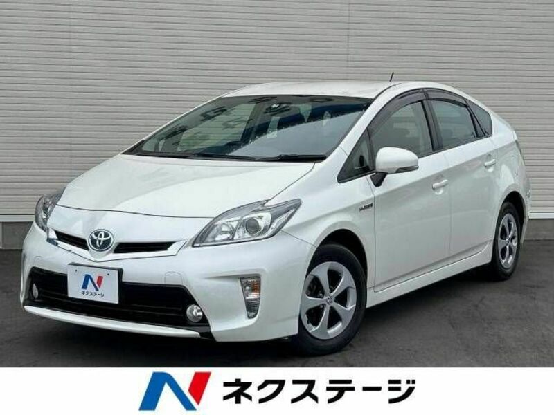 TOYOTA　PRIUS