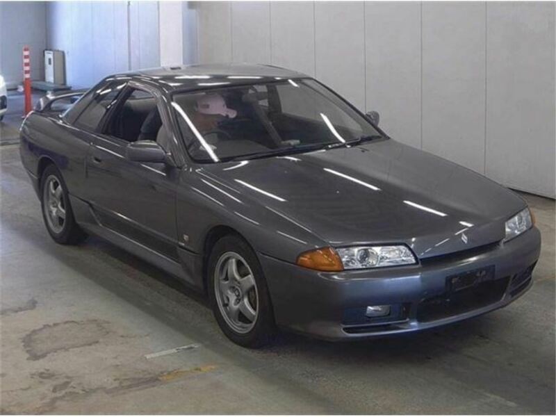 NISSAN　SKYLINE