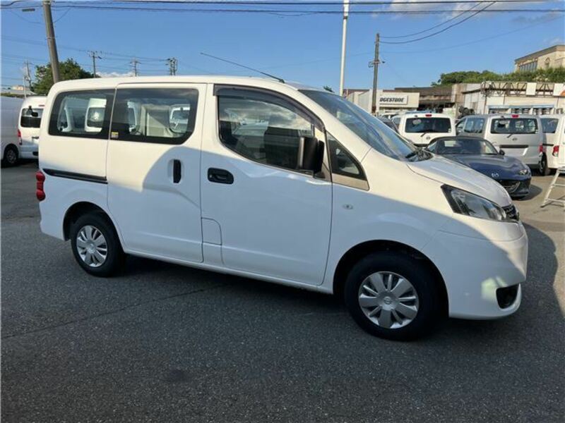 NV200 VANETTE-3