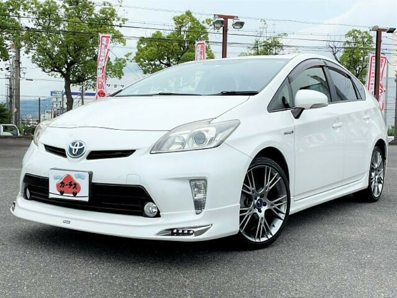 TOYOTA　PRIUS