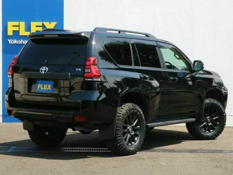 LAND CRUISER PRADO-1