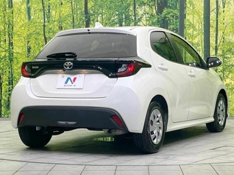 YARIS-17