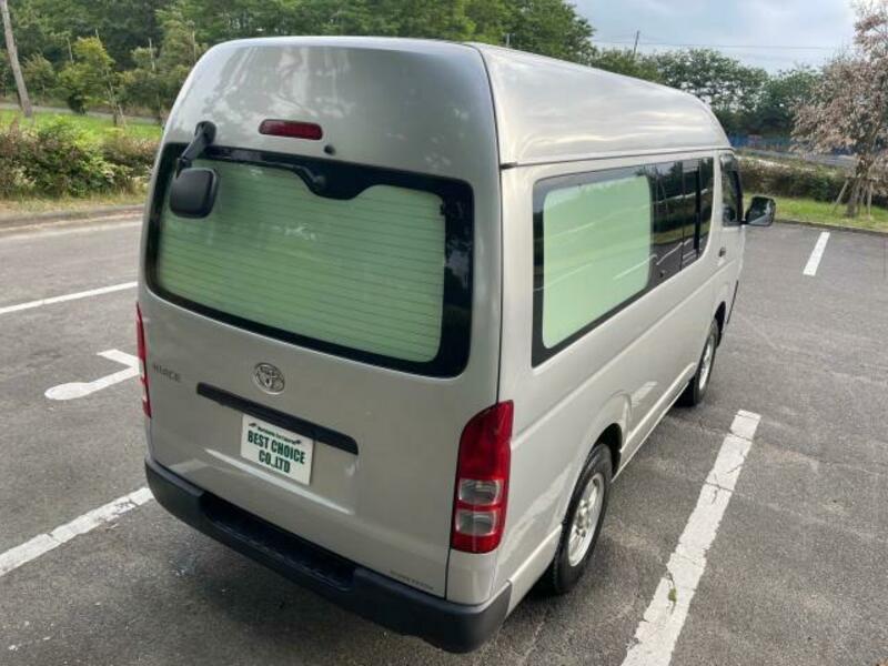 HIACE VAN-9