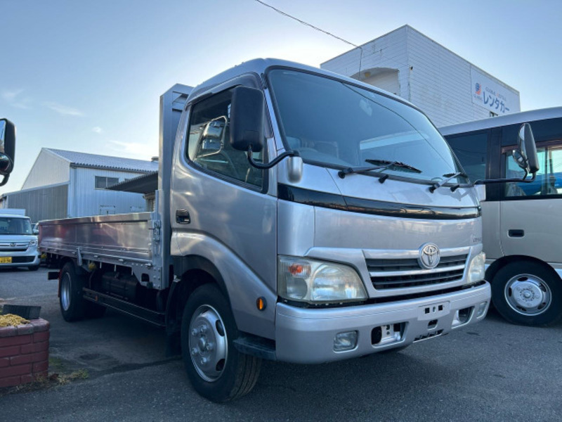 TOYOTA　DYNA