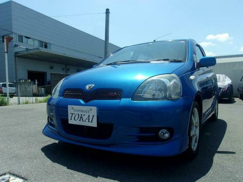 TOYOTA　VITZ