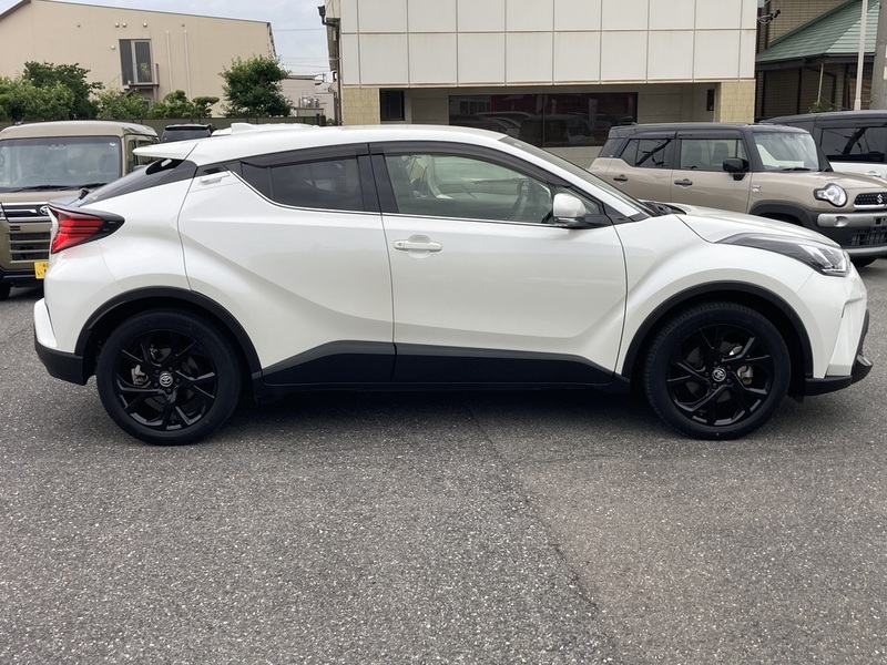 C-HR-4