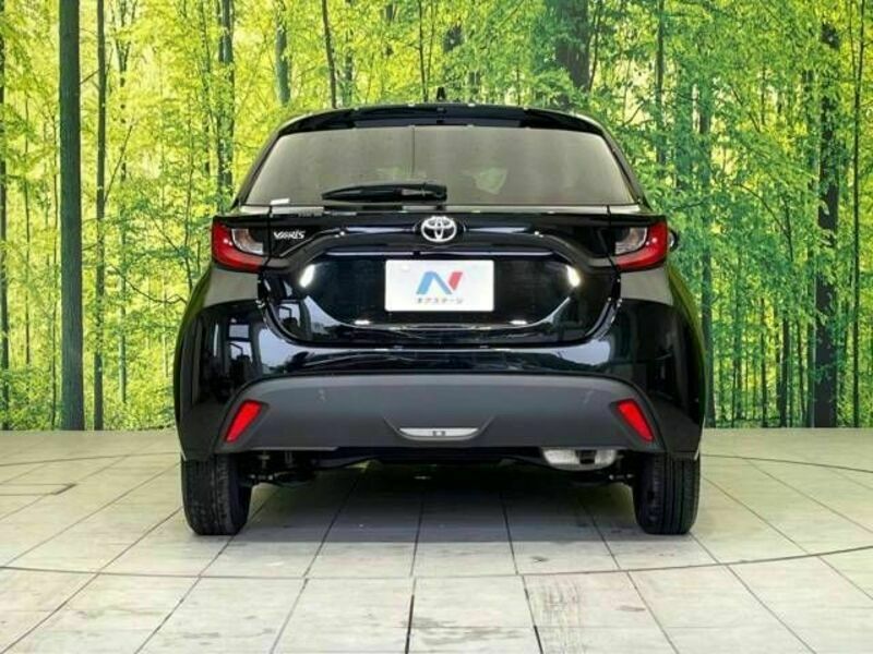 YARIS-15