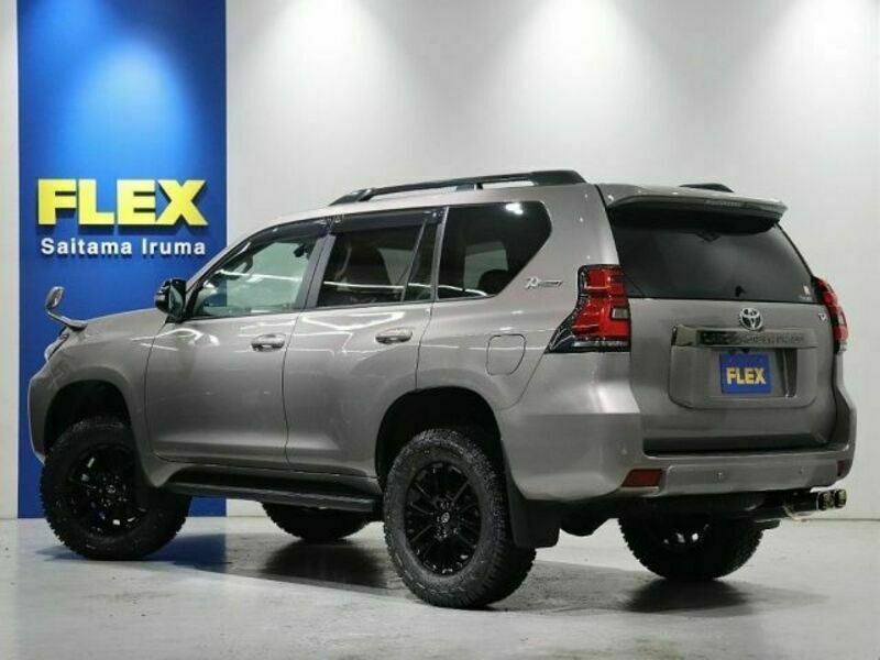 LAND CRUISER PRADO-4