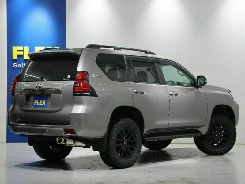 LAND CRUISER PRADO-5