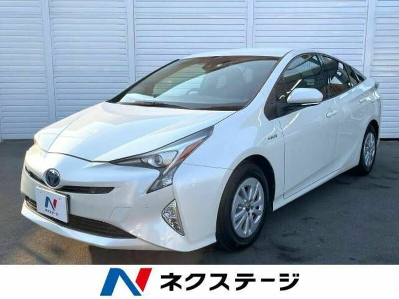 TOYOTA　PRIUS