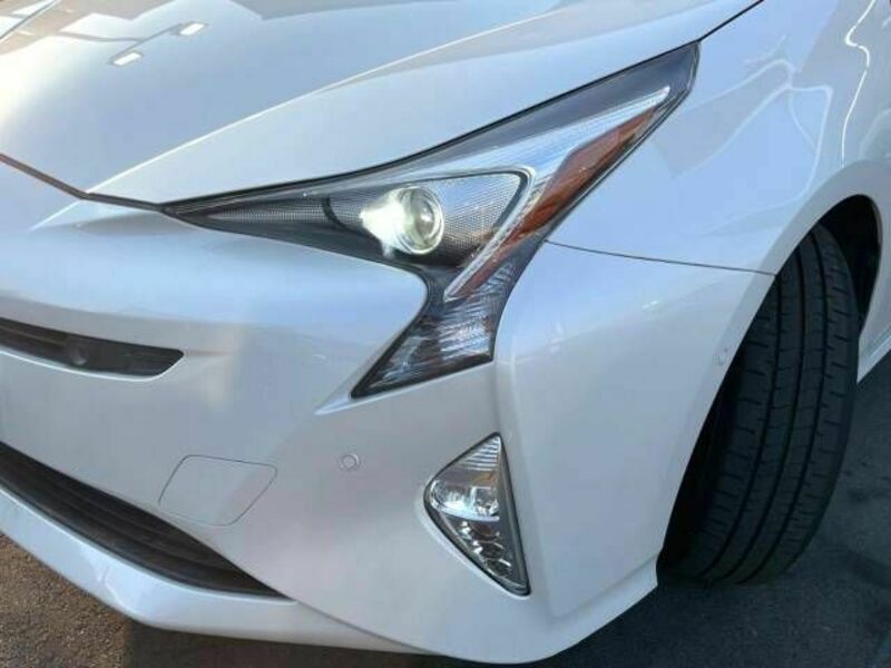 PRIUS-12