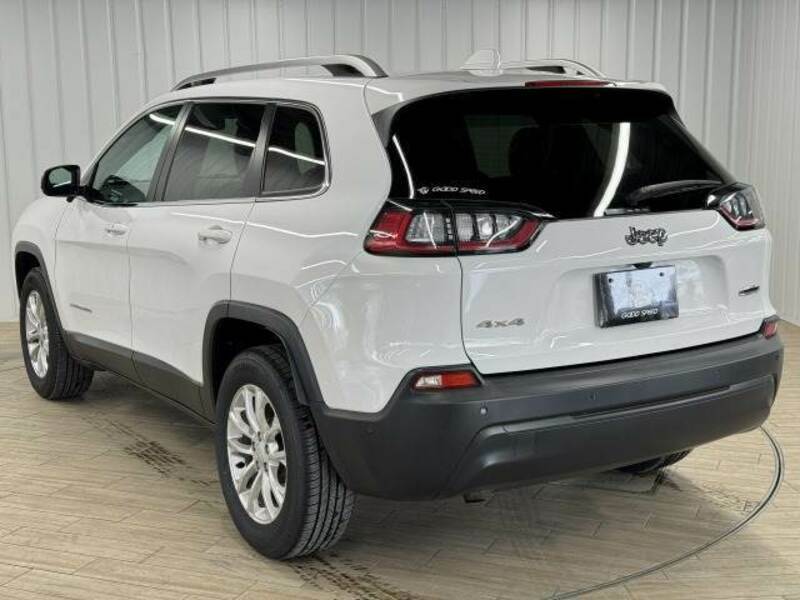 JEEP CHEROKEE-16