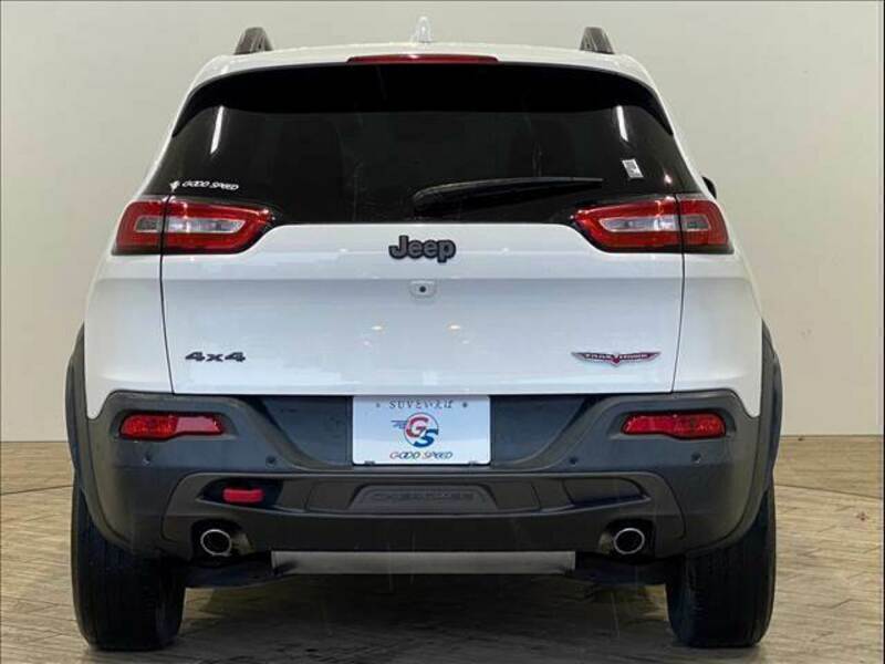 JEEP CHEROKEE-12