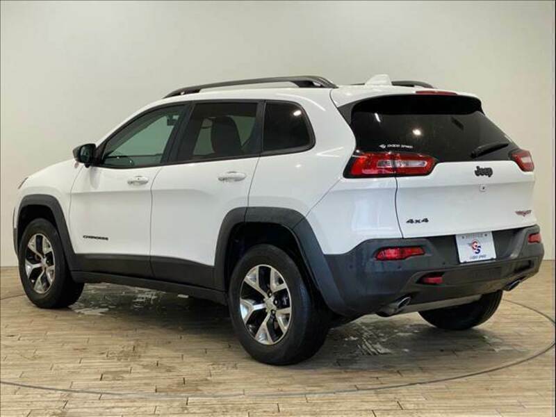 JEEP CHEROKEE-14