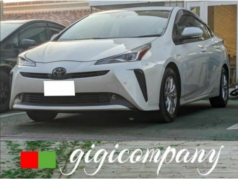 TOYOTA　PRIUS