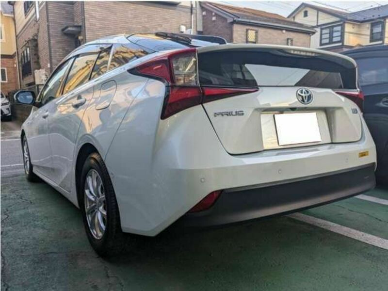 PRIUS-3