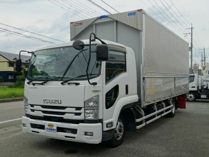 ISUZU　FORWARD