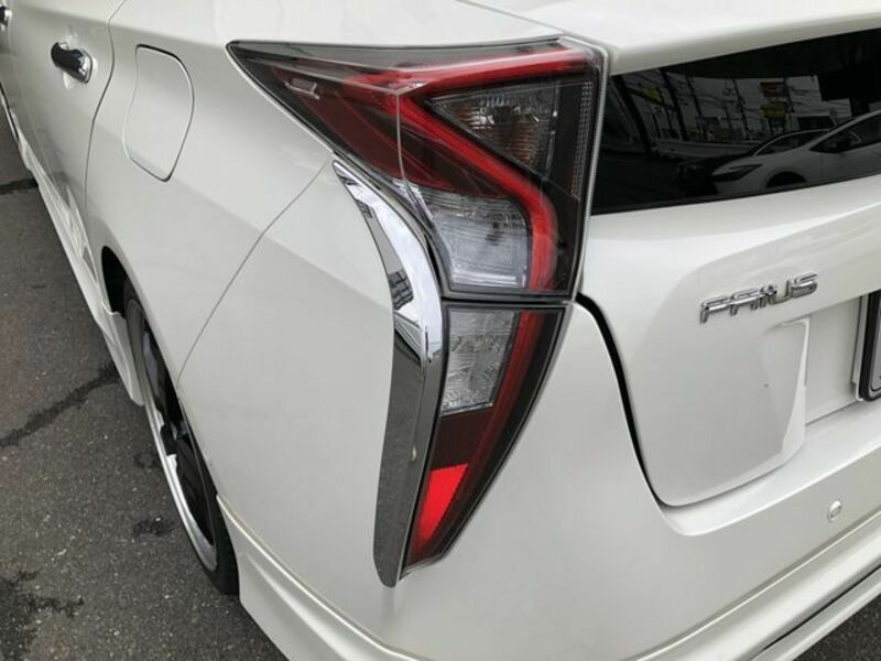 PRIUS-25