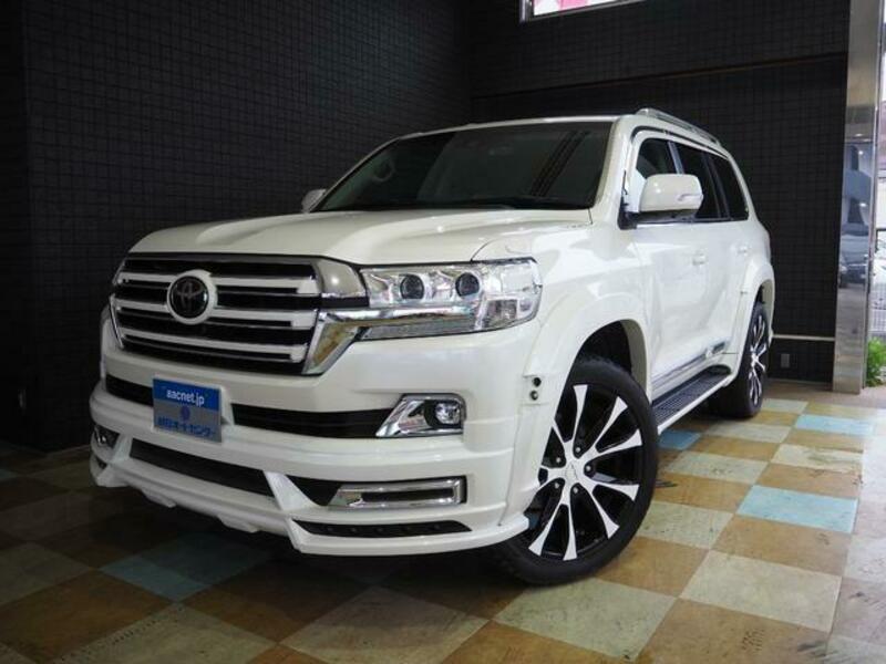 TOYOTA　LAND CRUISER