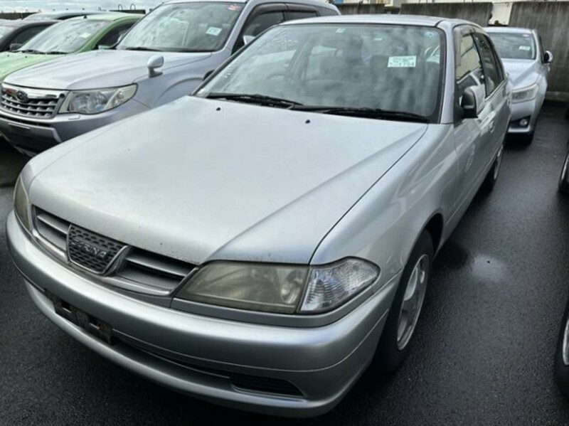 TOYOTA　CARINA