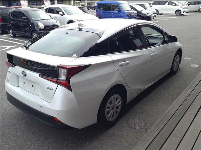 PRIUS-3