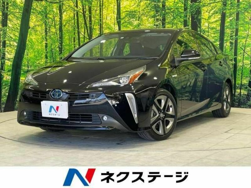 TOYOTA　PRIUS