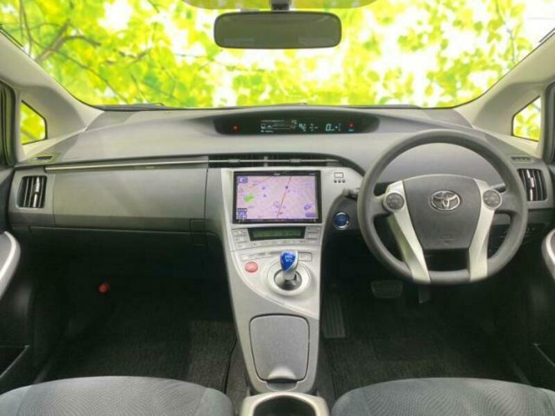 PRIUS-3