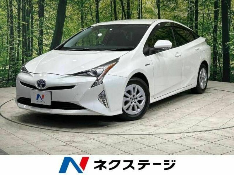 TOYOTA　PRIUS