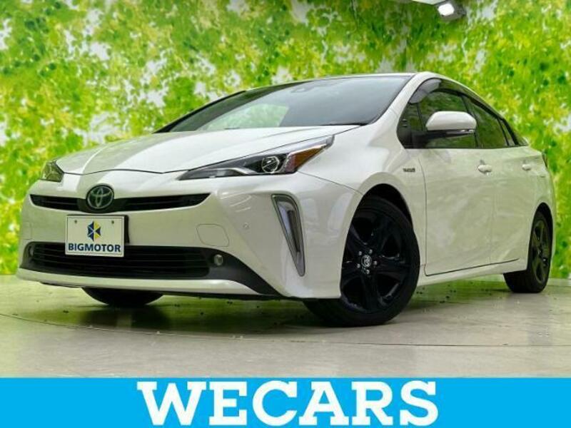 TOYOTA　PRIUS