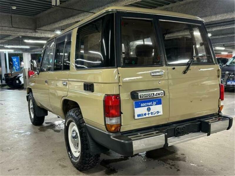 LAND CRUISER PRADO-5