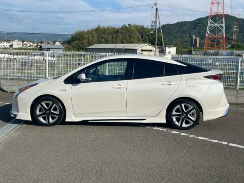 PRIUS-1