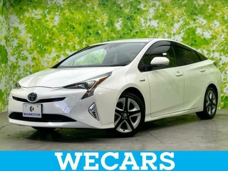 TOYOTA　PRIUS