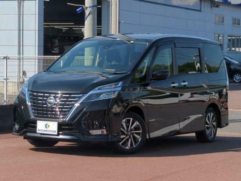 NISSAN　SERENA