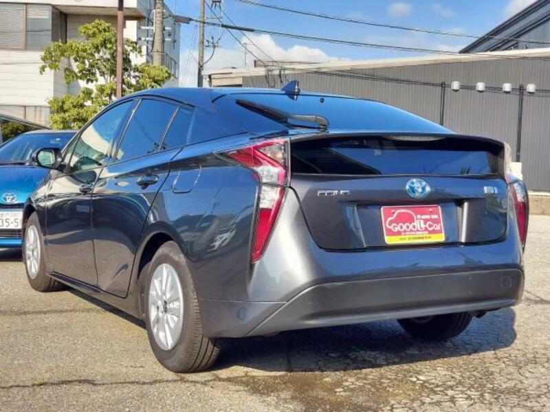 PRIUS-14