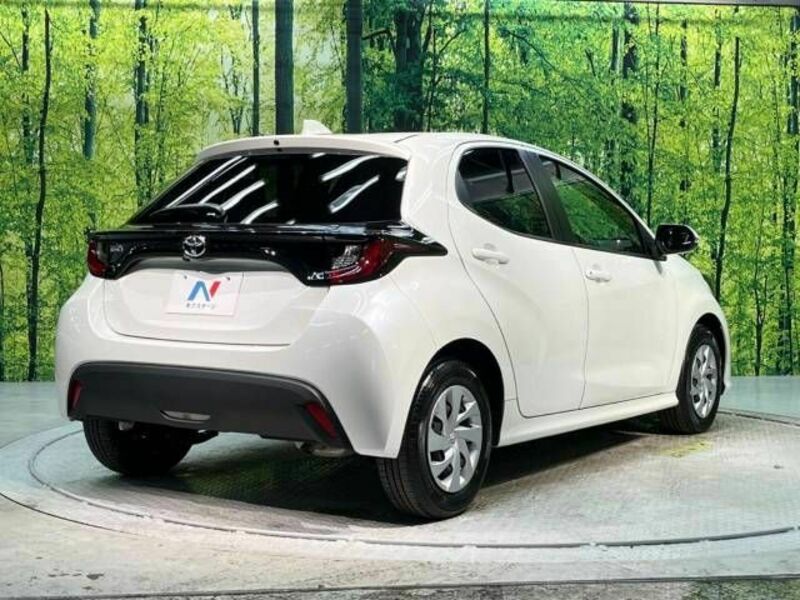 YARIS-17