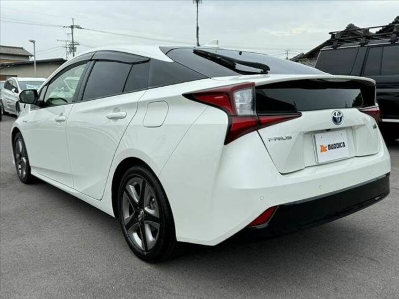 PRIUS-12