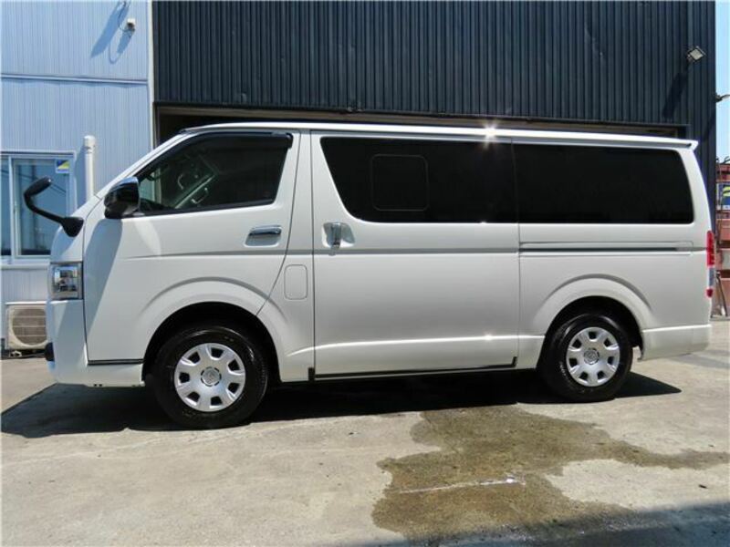 HIACE-4